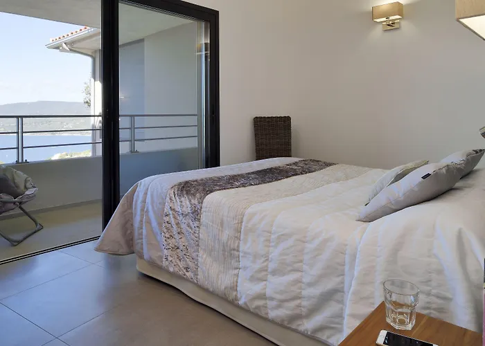 شقة فندقية Aria Marina 4*