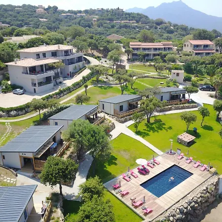 Aparthotel & Aria Marina 3*