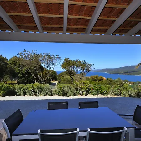 Апарт-отель Aria Marina 4*