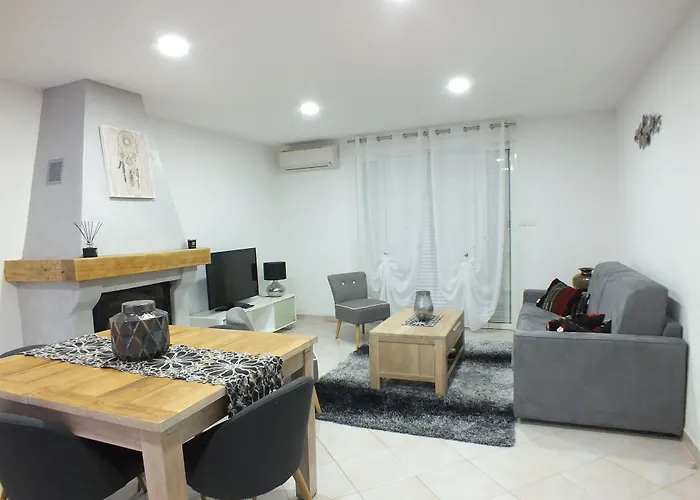 Aparthotel Aria Marina 4*